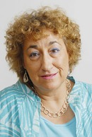 Julia F. Moreno García Julia F. Moreno García